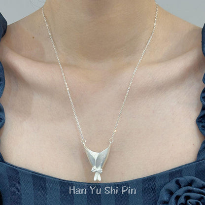 Elegant Silver Flower Bouquet Pendant